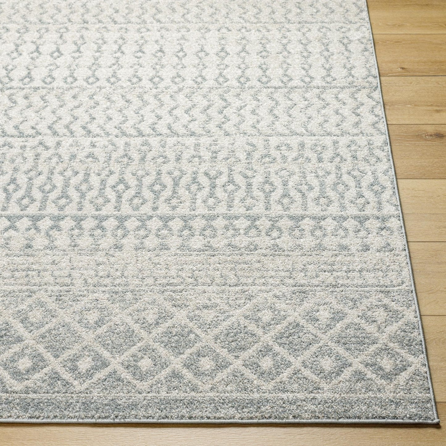 Livabliss Edie Bohemian Geometric Area Rug