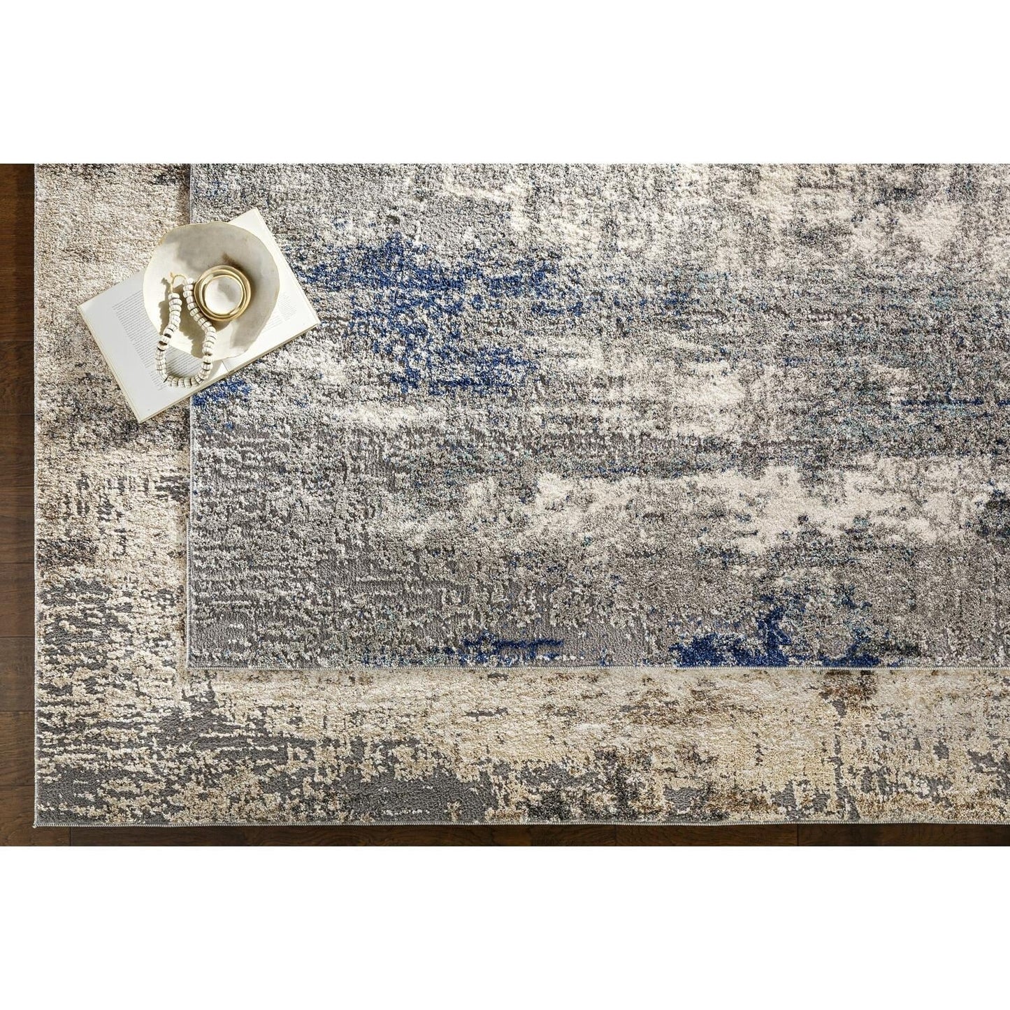Livabliss Oskar Modern Distressed Area Rug