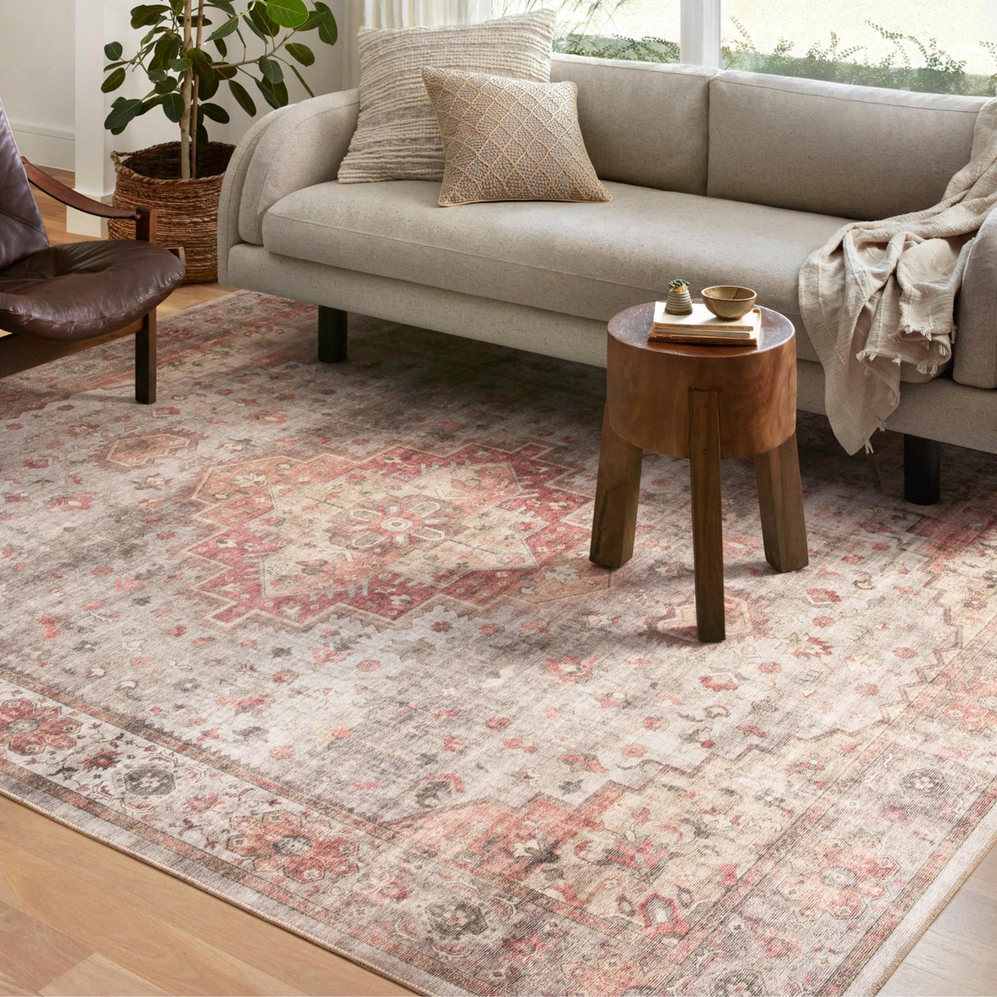 Alexander Home Meghan Distressed Vintage Area Rug