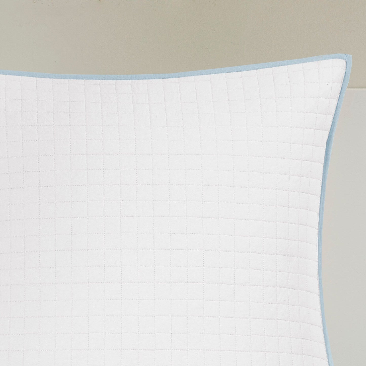 Intelligent Design Maize Cotton Jacquard Duvet Cover Set with Euro Shams and Throw Pillows