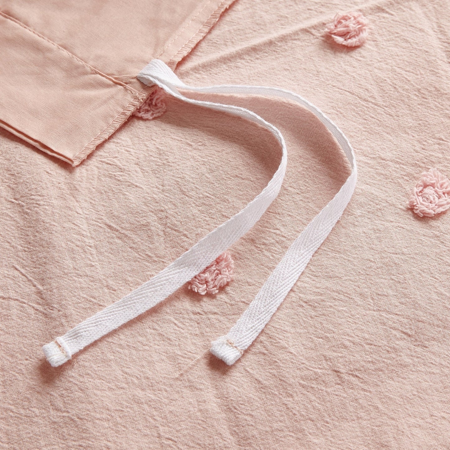 Intelligent Design Maize Cotton Jacquard Duvet Cover Set with Euro Shams and Throw Pillows