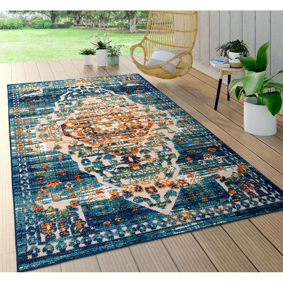World Rug Gallery Distressed Traditional Indoor/Outdoor Area Rug