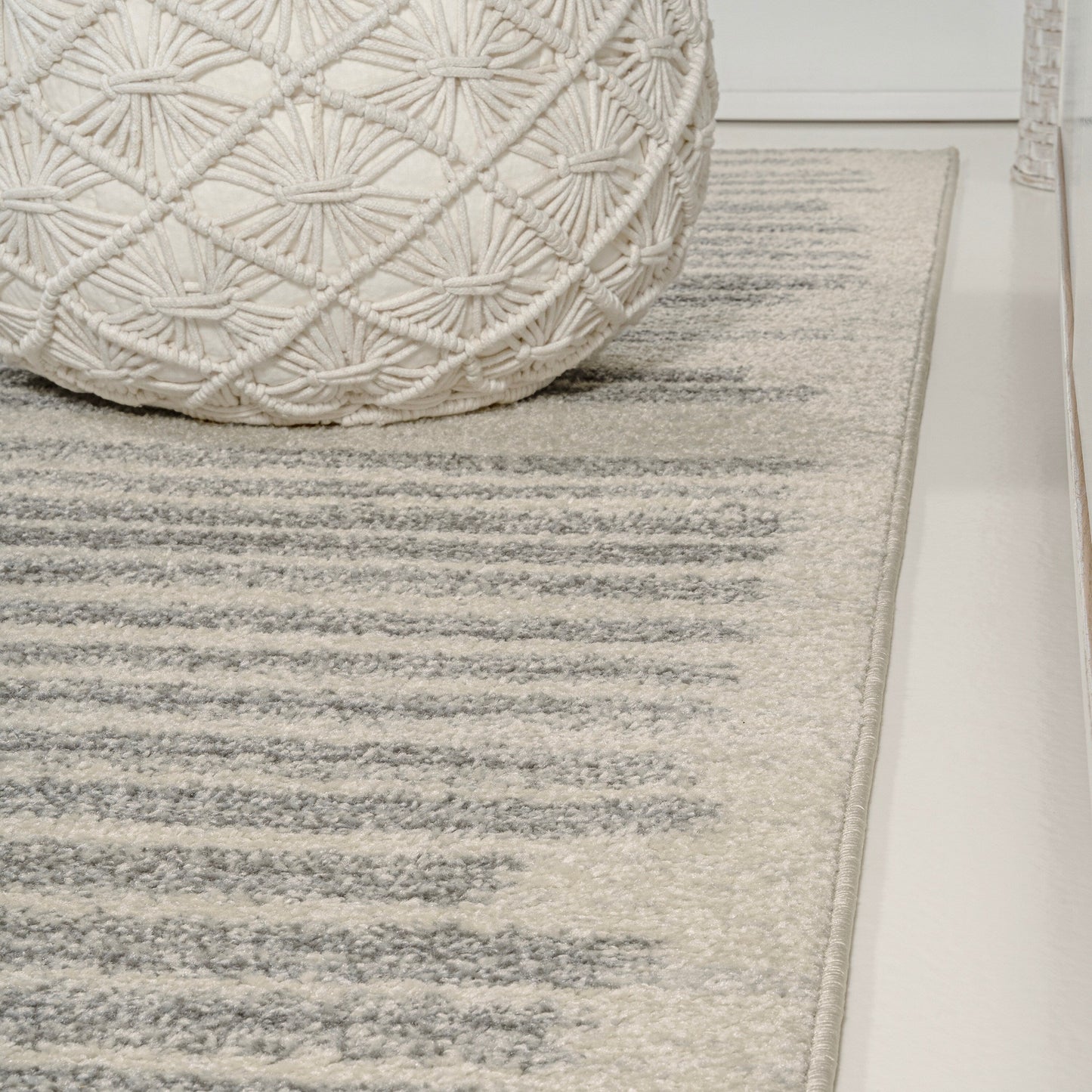 JONATHAN Y Aksil Modern Berber Stripe Area Rug