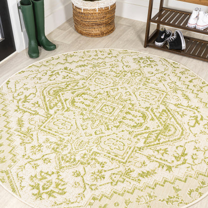 JONATHAN Y Charleston Medallion Indoor/Outdoor Area Rug