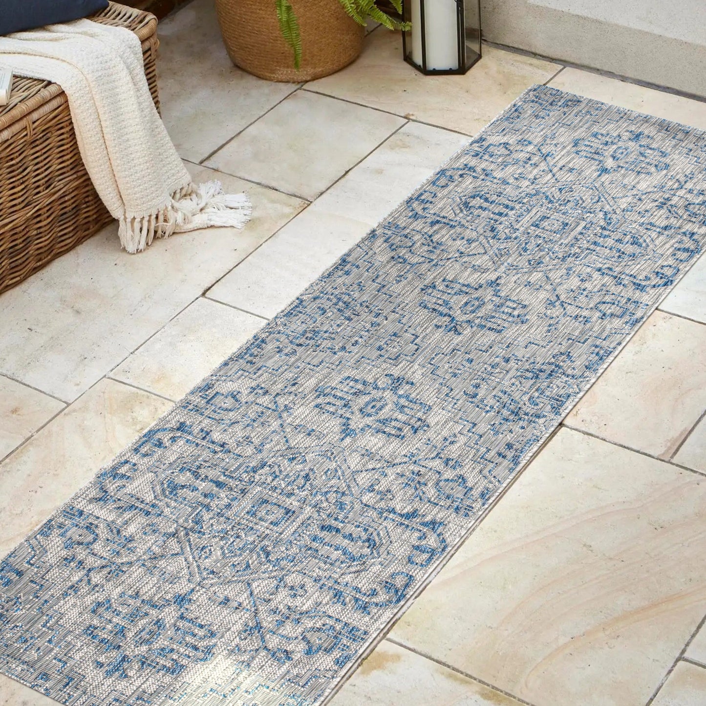 JONATHAN Y Charleston Medallion Indoor/Outdoor Area Rug