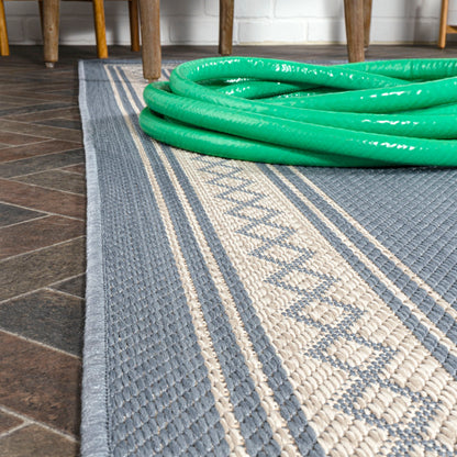 JONATHAN Y Havana Classic Diamond Border Indoor/Outdoor Area Rug