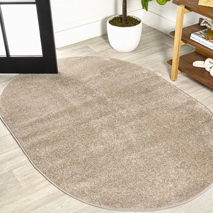 JONATHAN Y Tumbling Solid Low-Pile Area Rug