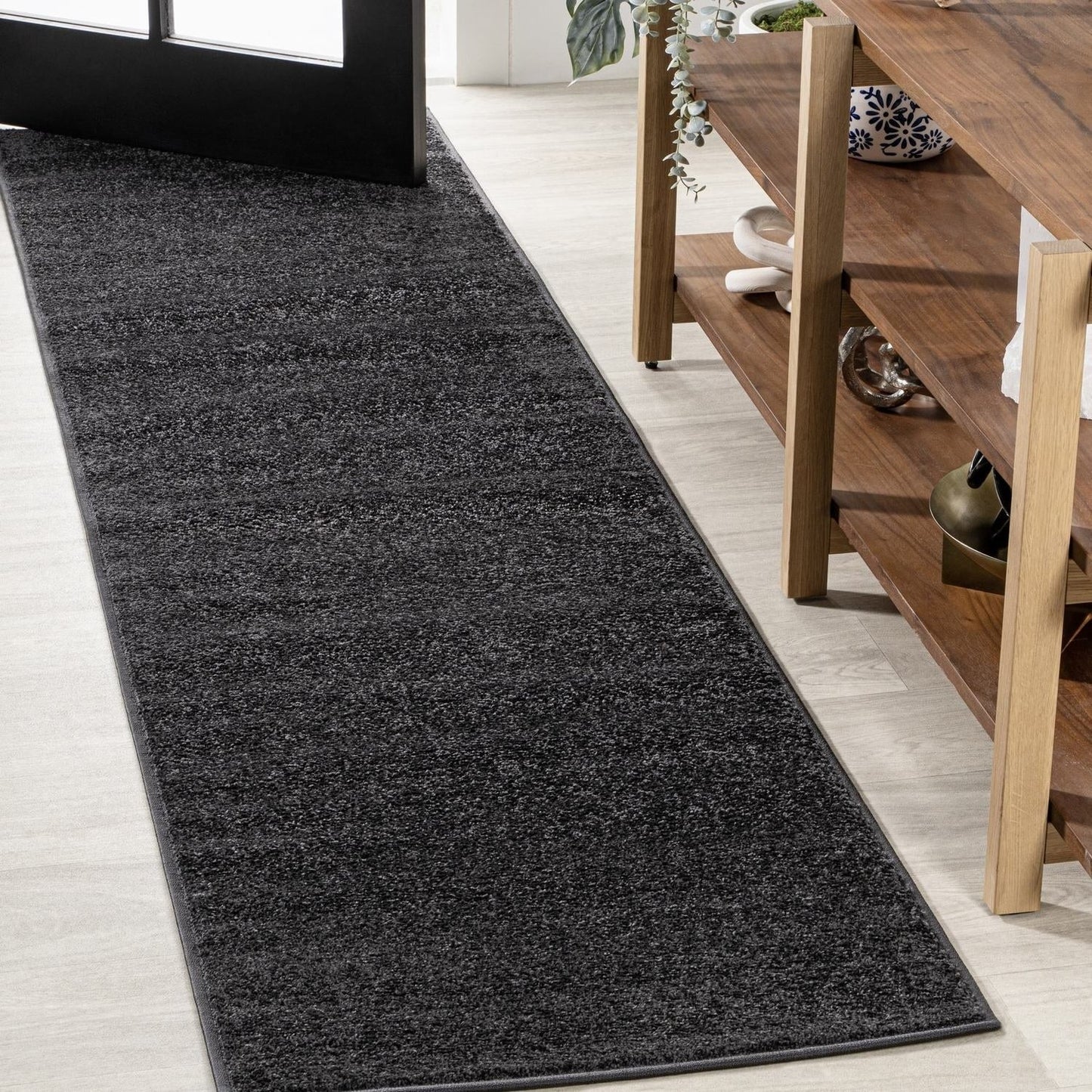 JONATHAN Y Tumbling Solid Low-Pile Area Rug