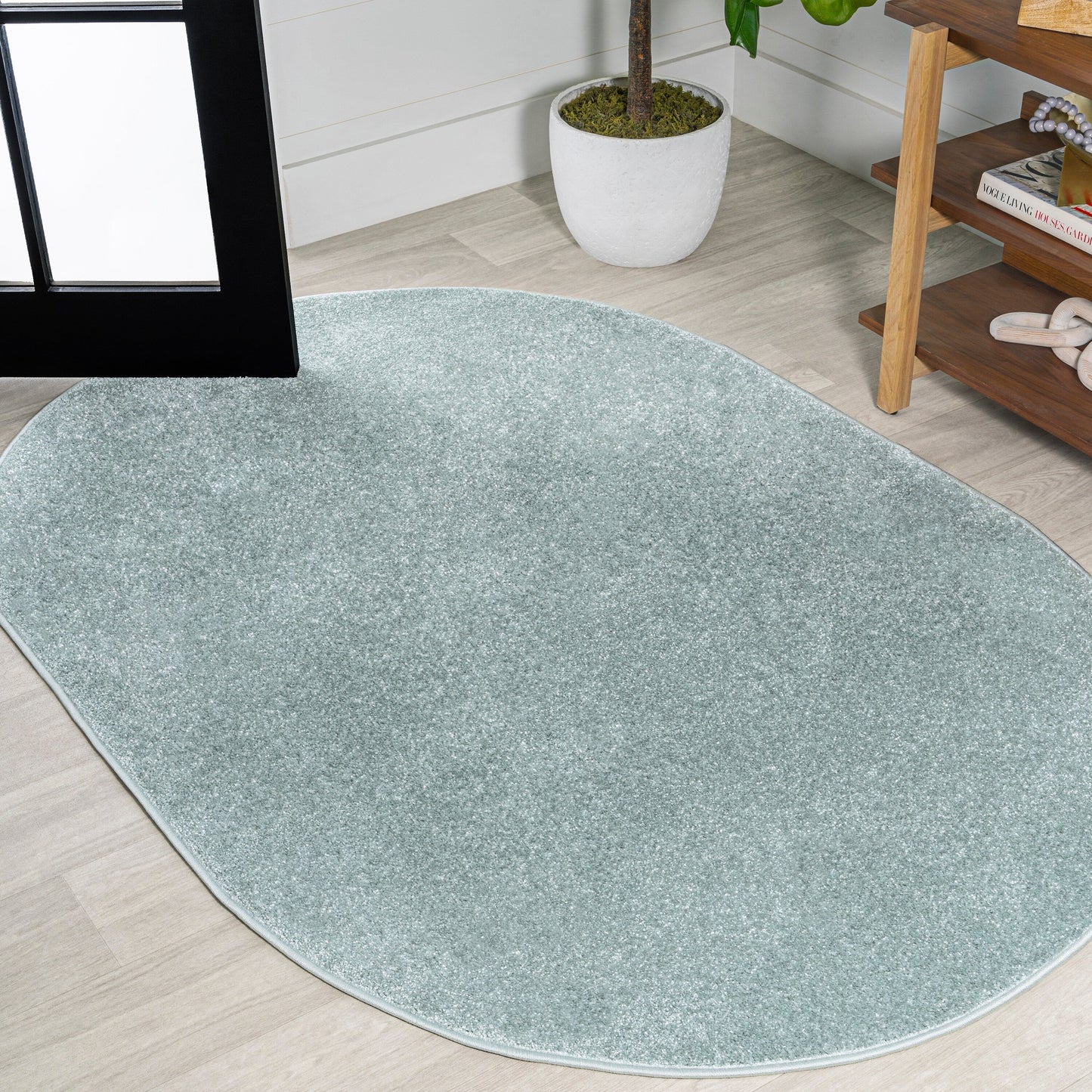 JONATHAN Y Tumbling Solid Low-Pile Area Rug