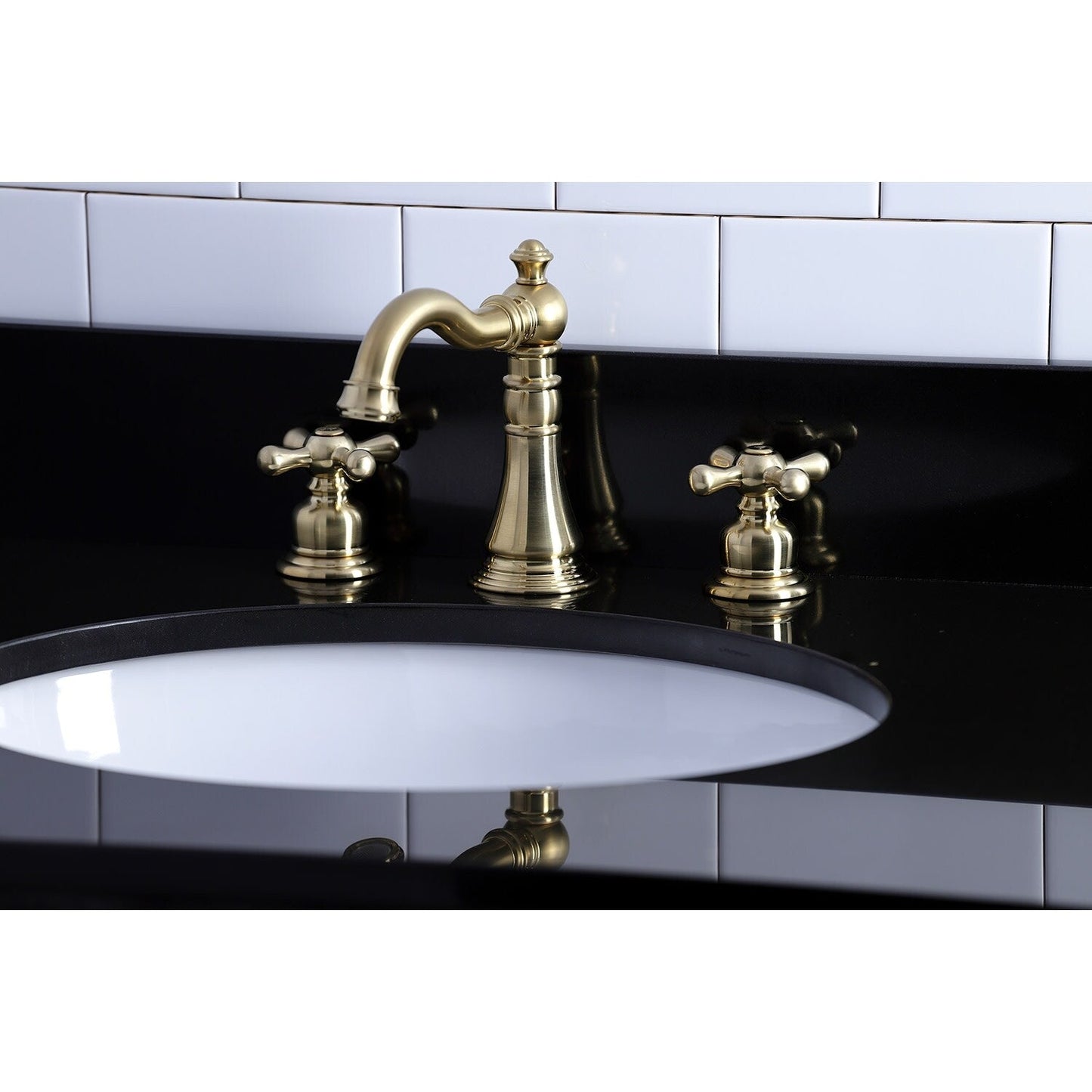 American Classic 8 in. Widespread Bathroom Faucet