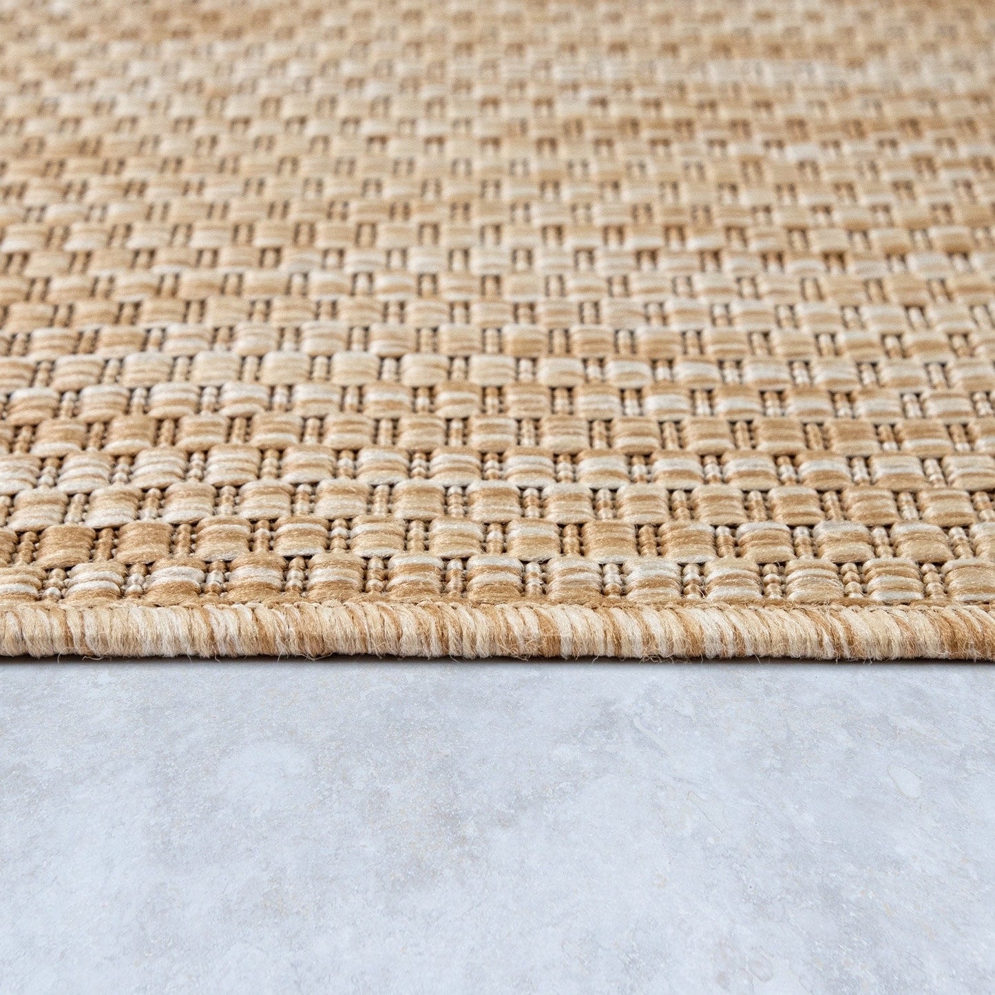 Variegated Waterproof Outdoor Rug for Patio