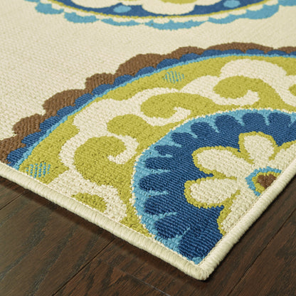 Vista Home Catalina Floral Medallions Indoor/ Outdoor Area Rug--
