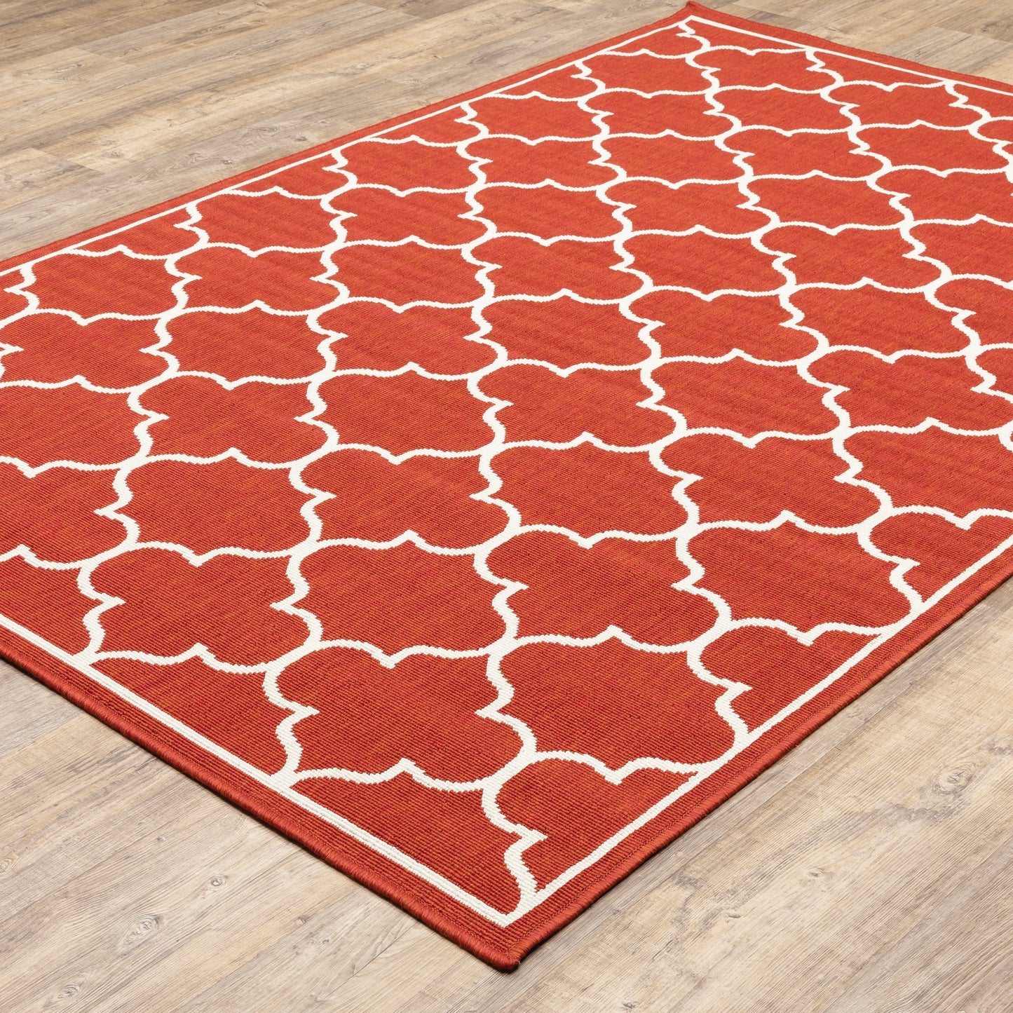 Vista Home Martinique Off-White/Brick Red Lattice Indoor/Outdoor Rug.