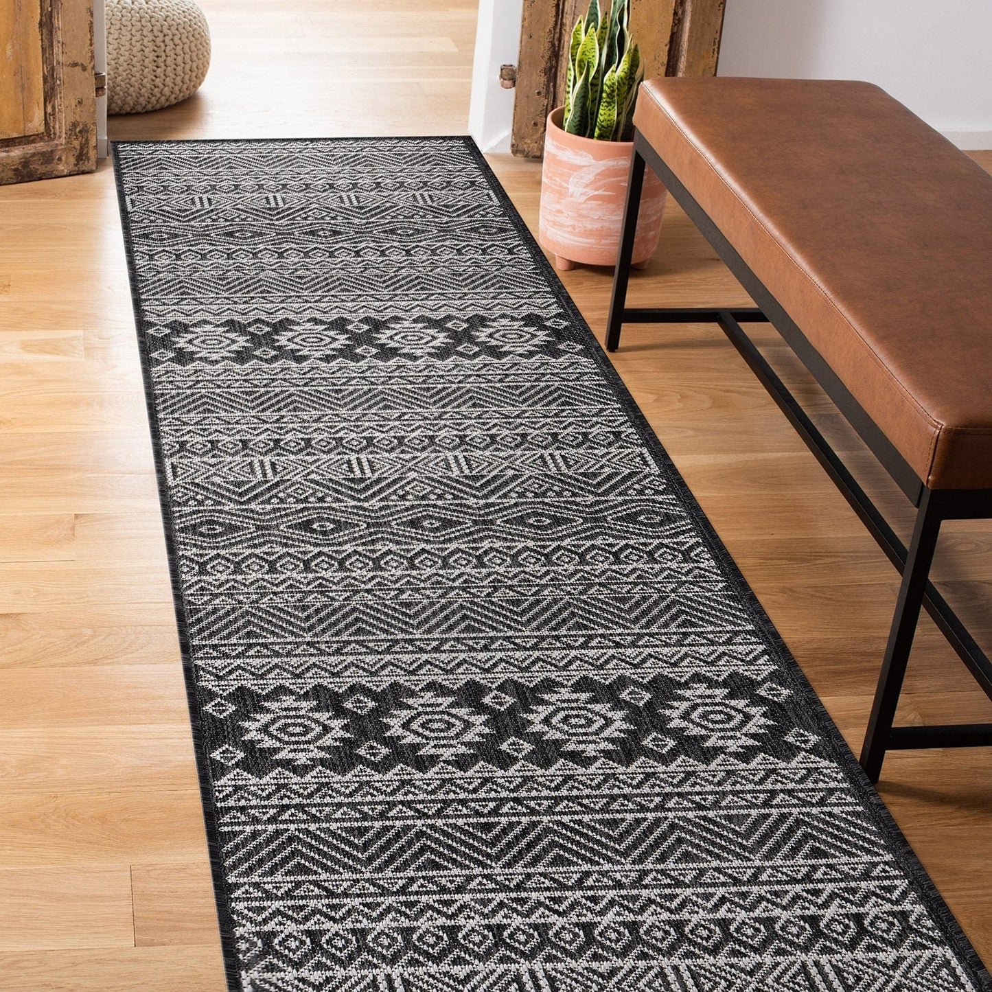 World Rug Gallery Distressed Geometric Bohemian Textured Flat Weave Indoor/Outdoor Area Rug